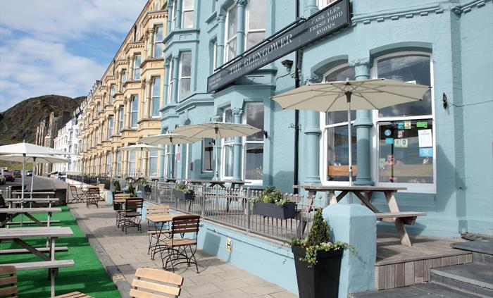 Sun terrace & Seafront location